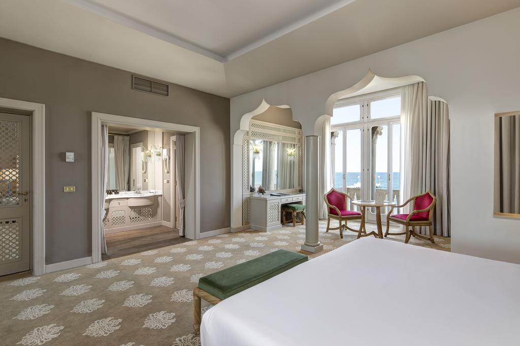 Hotel Excelsior