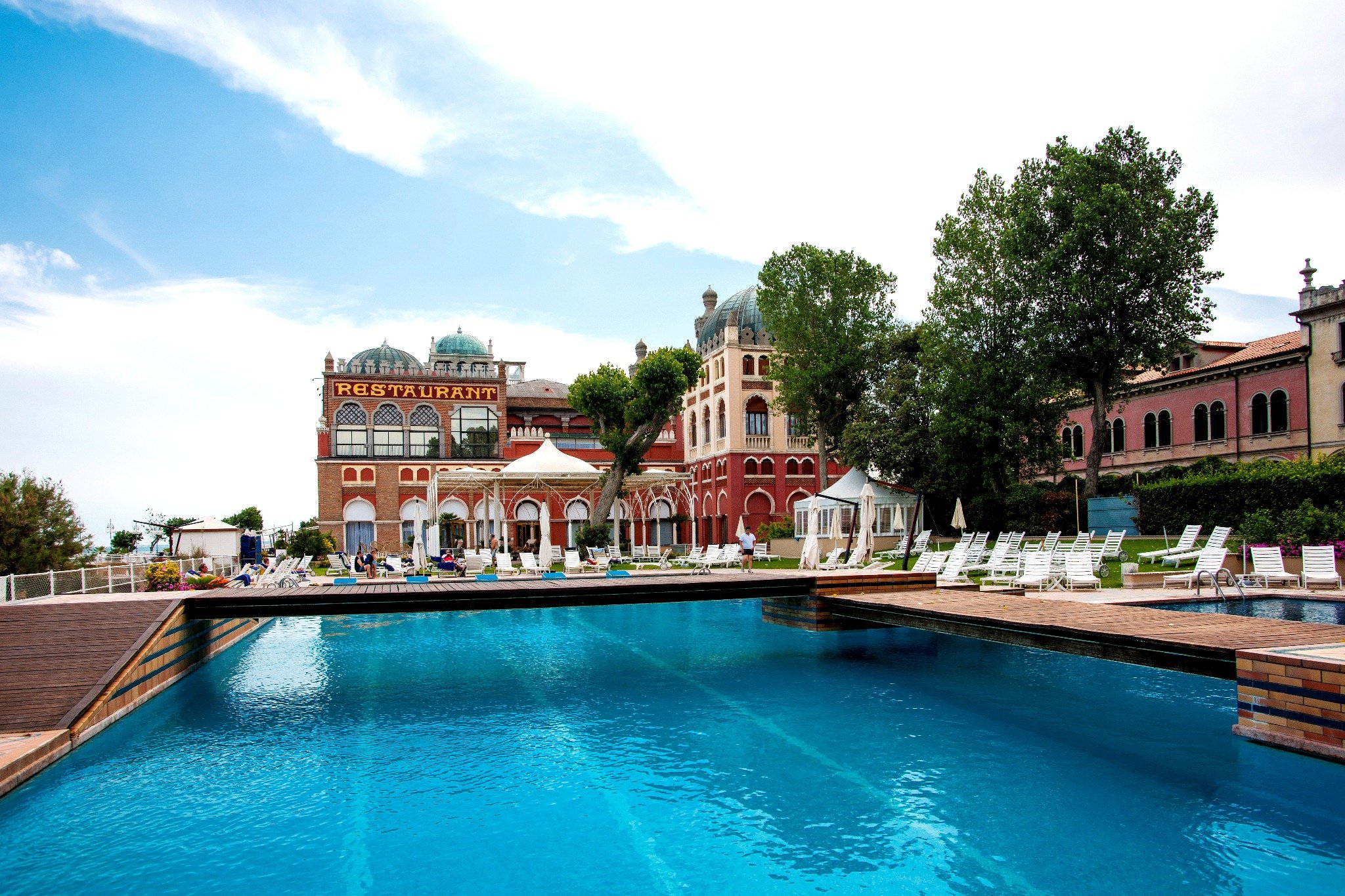 Hotel Excelsior