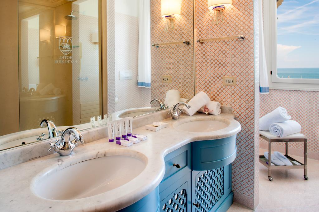 Hotel Excelsior