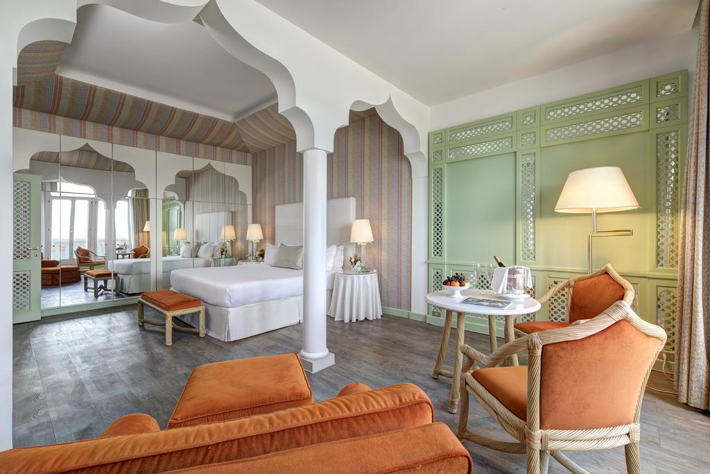 Hotel Excelsior