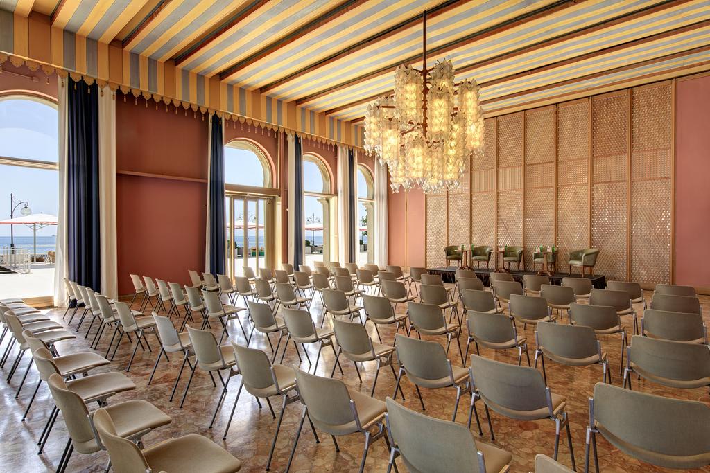 Hotel Excelsior