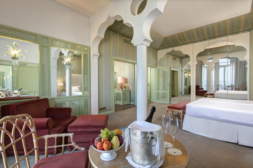 Hotel Excelsior