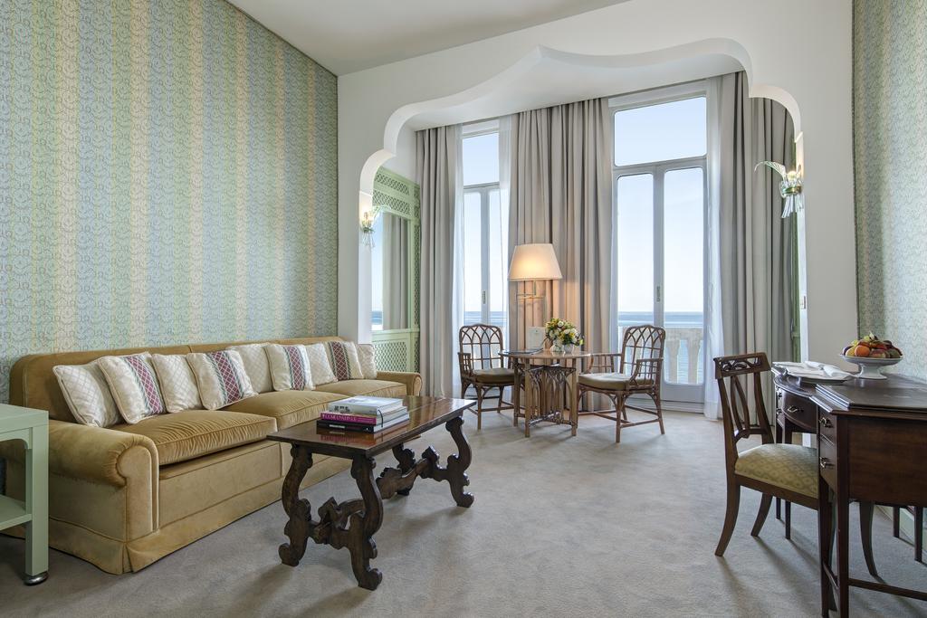 Hotel Excelsior