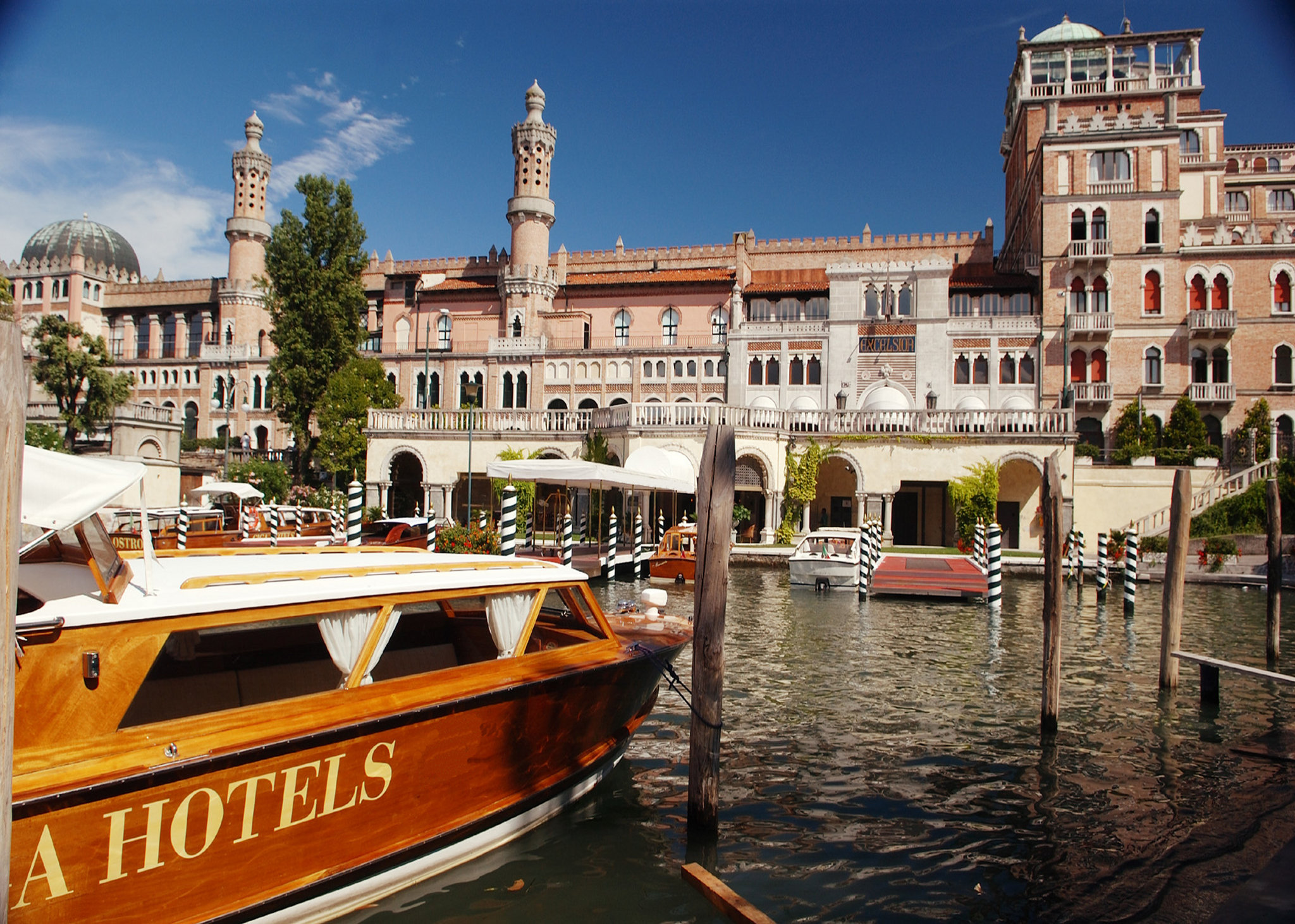 Hotel Excelsior