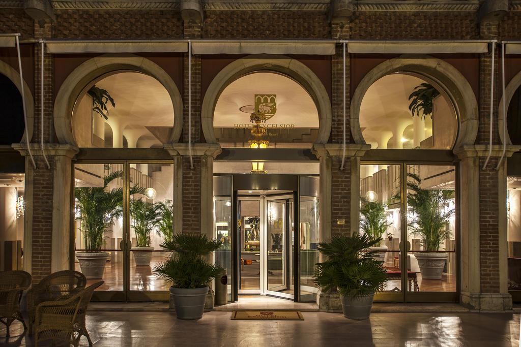 Hotel Excelsior