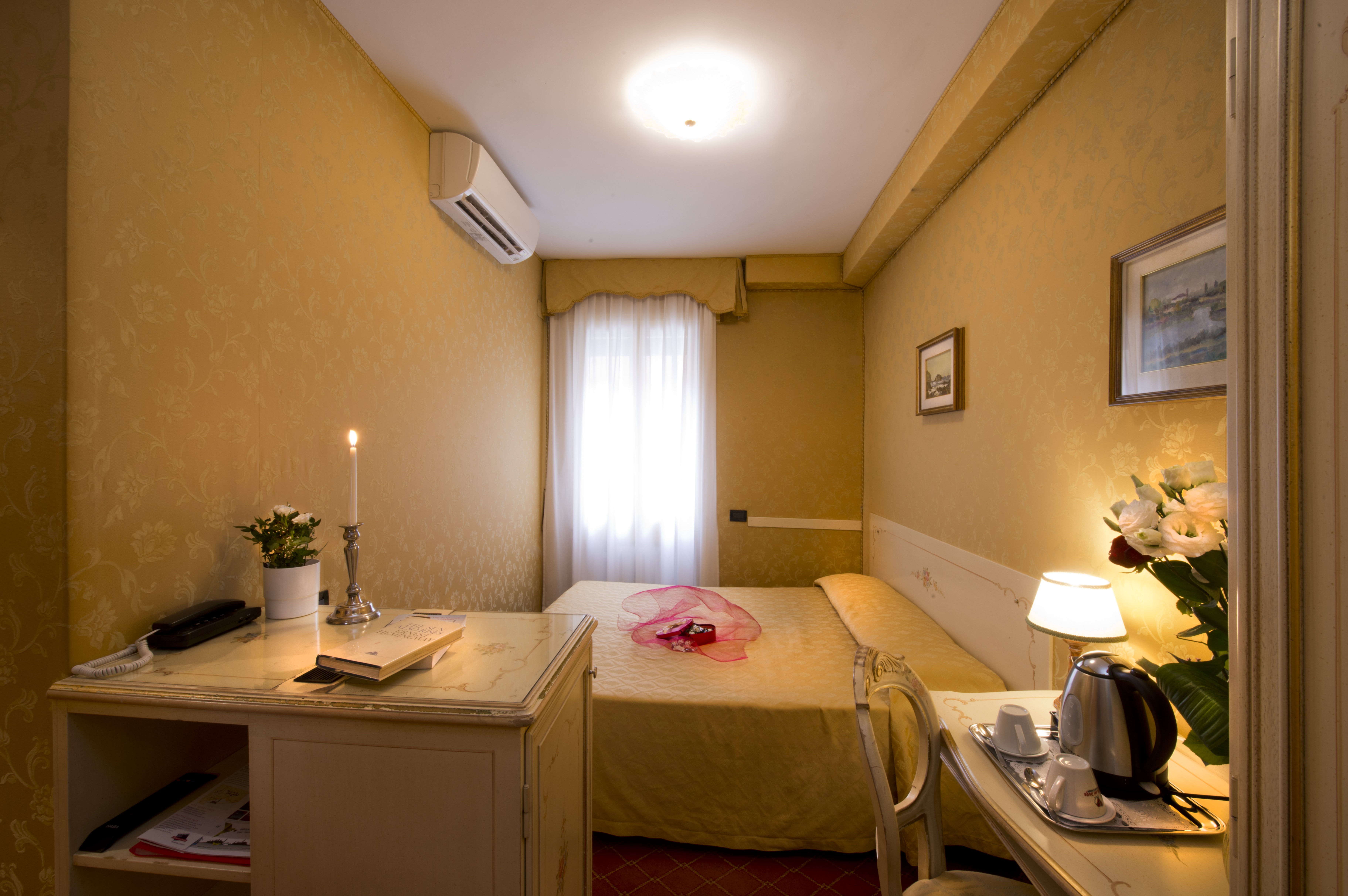 Hotel Mignon