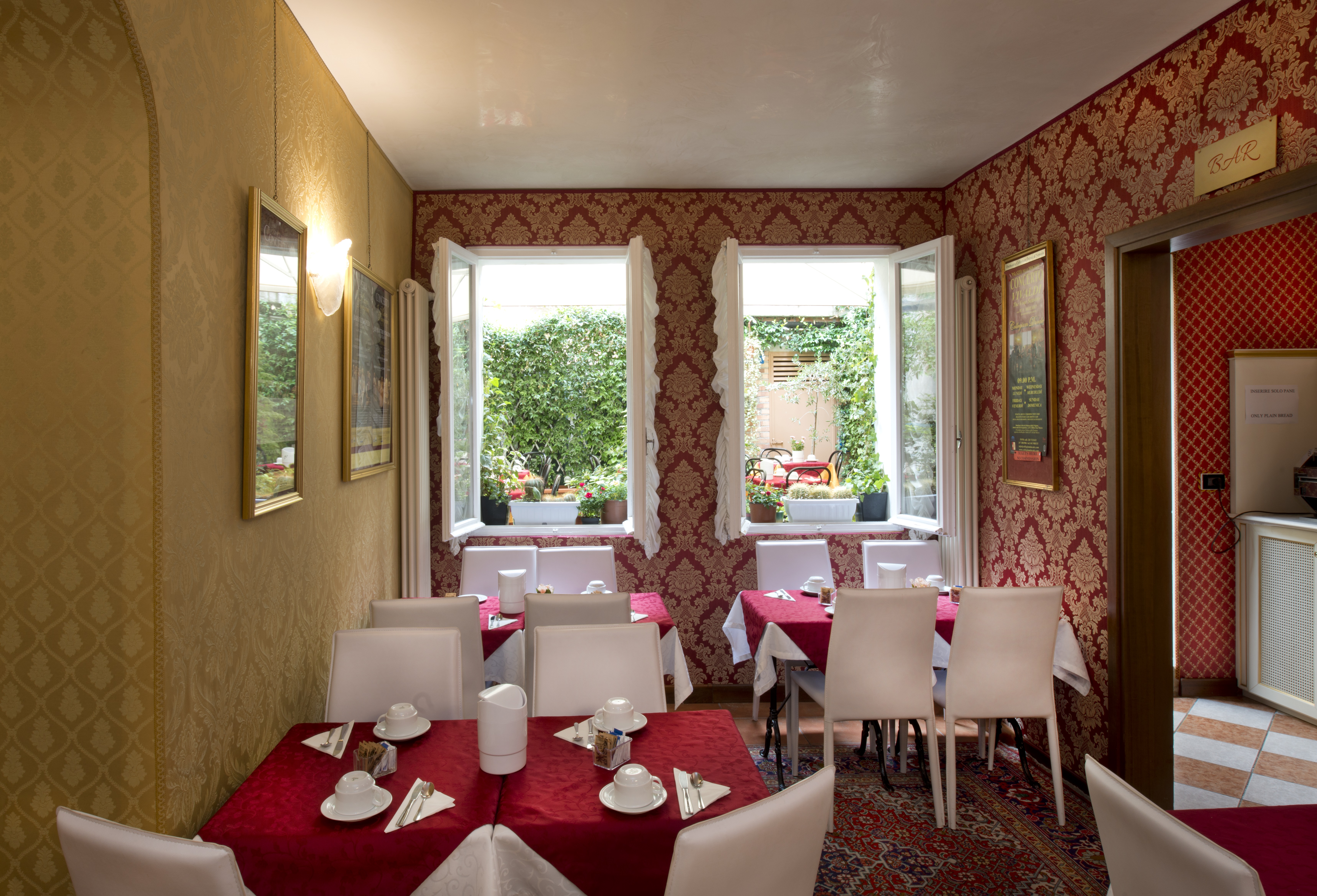 Hotel Mignon