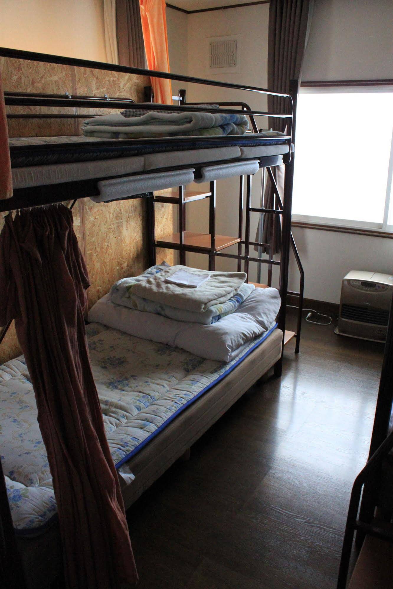 Guesthouse Hakodate Crossroad