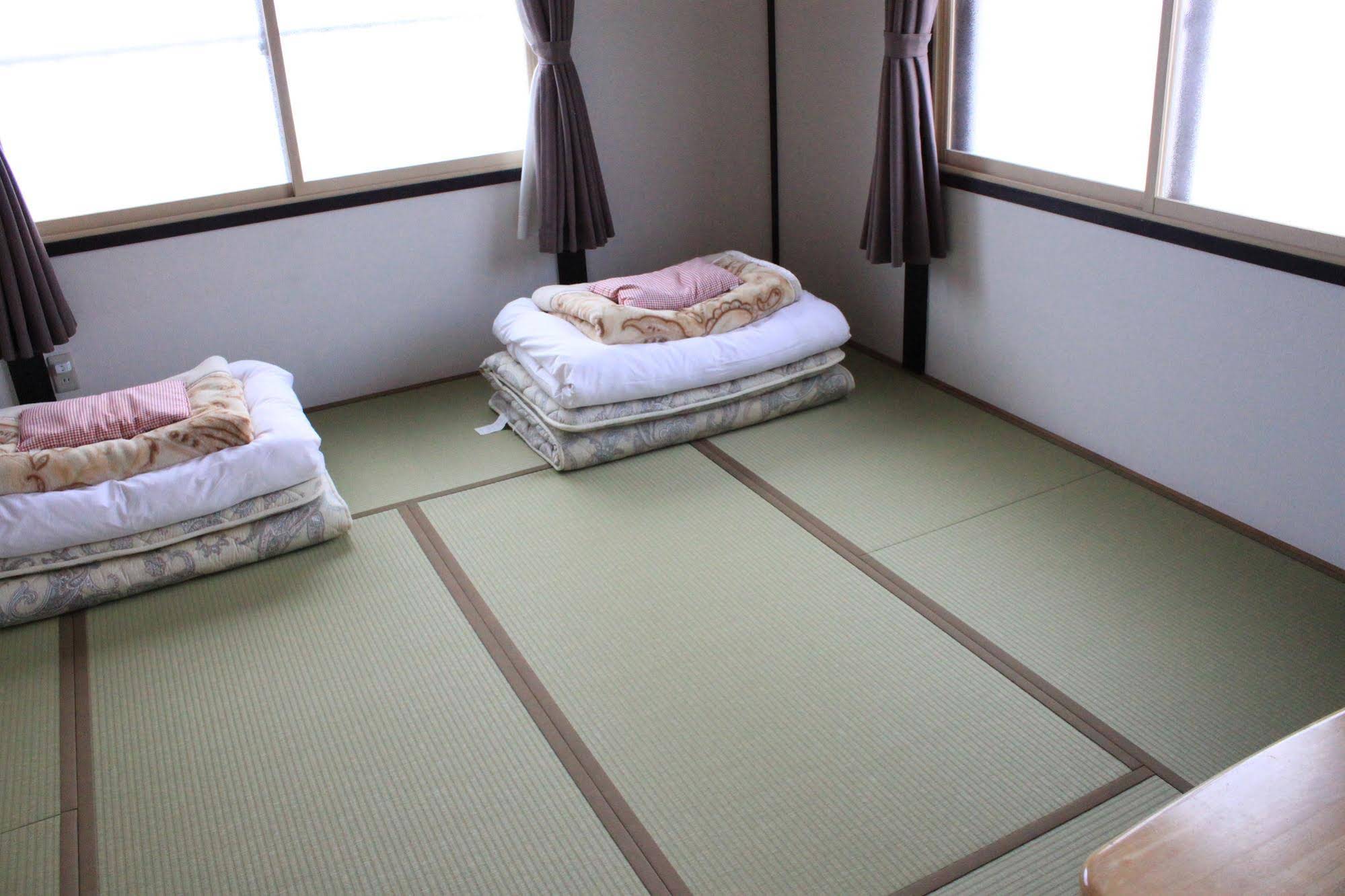 Guesthouse Hakodate Crossroad