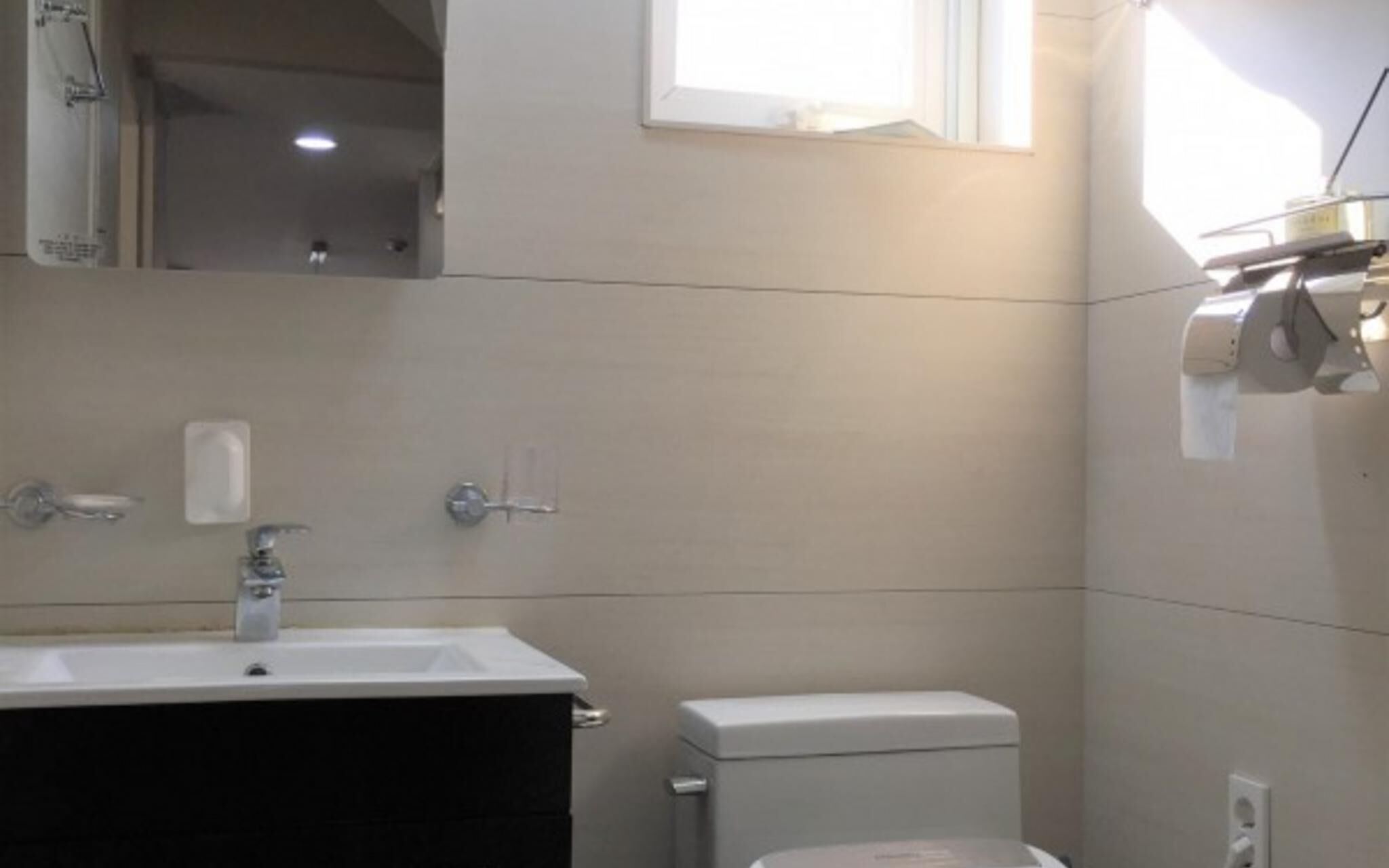 Busan J and J House Pension