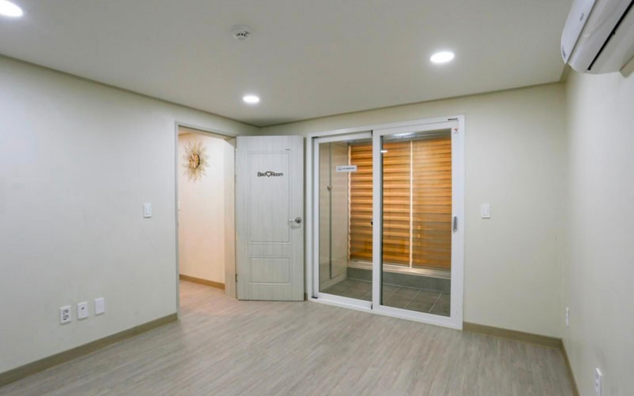 Busan J and J House Pension