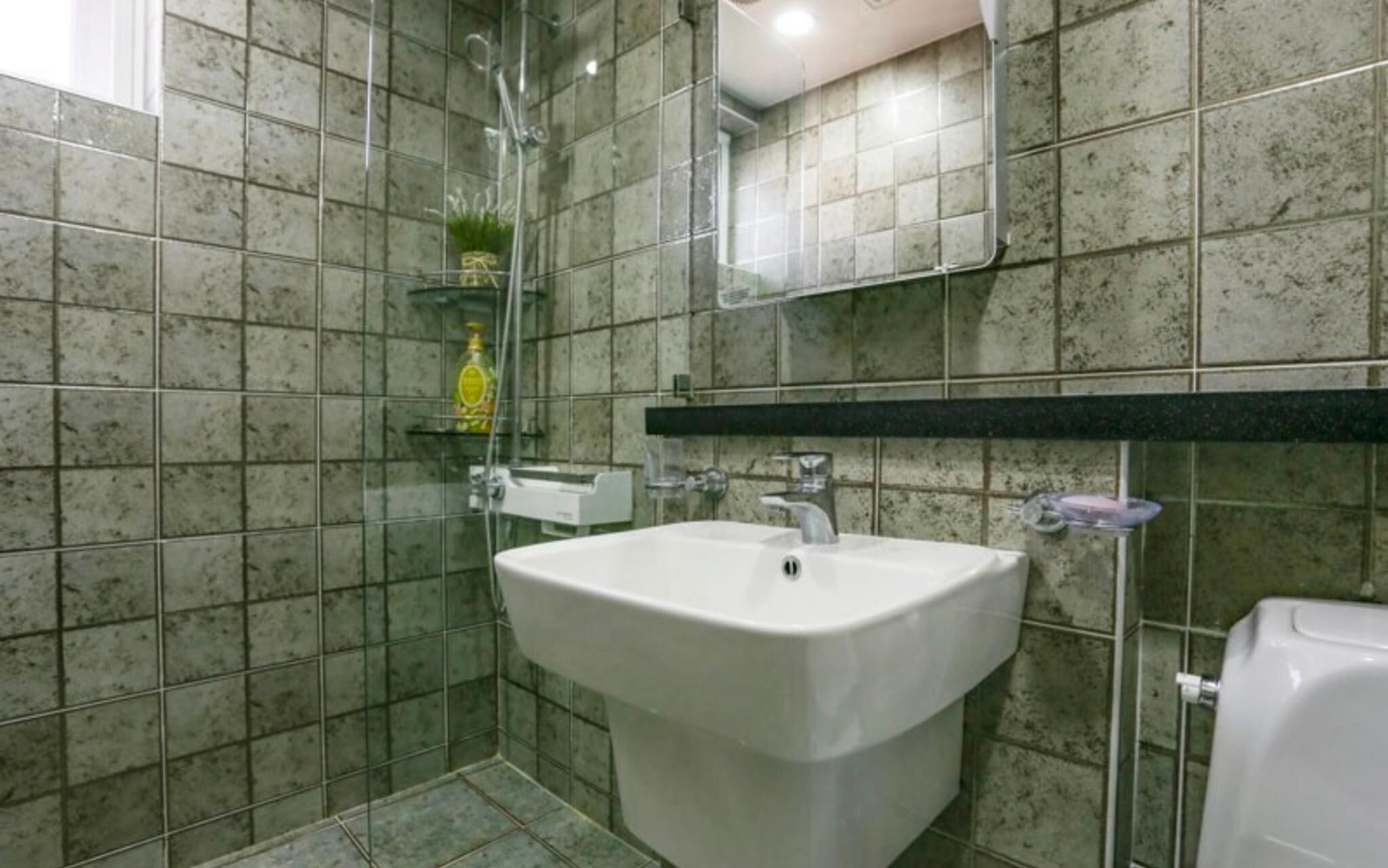 Busan J and J House Pension
