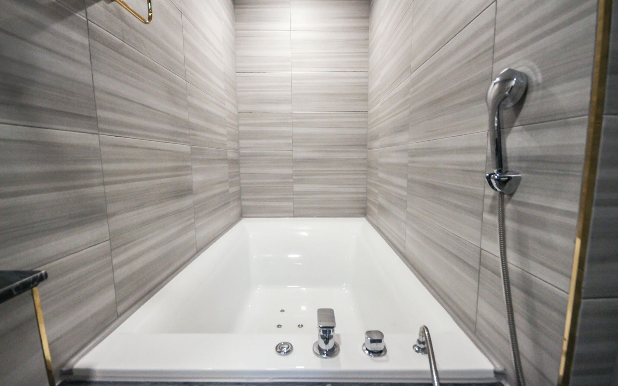 Busan Oncheonjang Hotel Mithuna