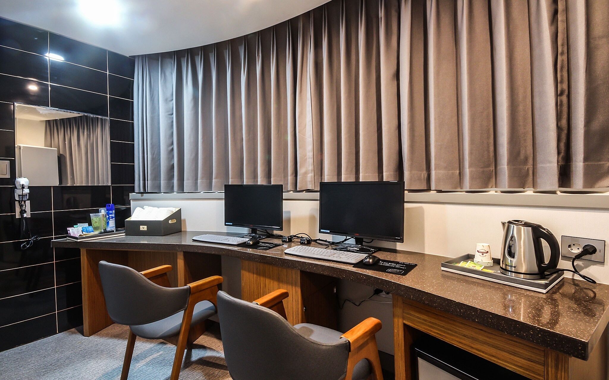 Busan Oncheonjang Hotel Mithuna