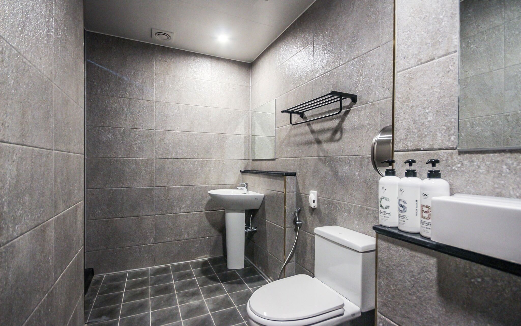 Busan Oncheonjang Hotel Mithuna