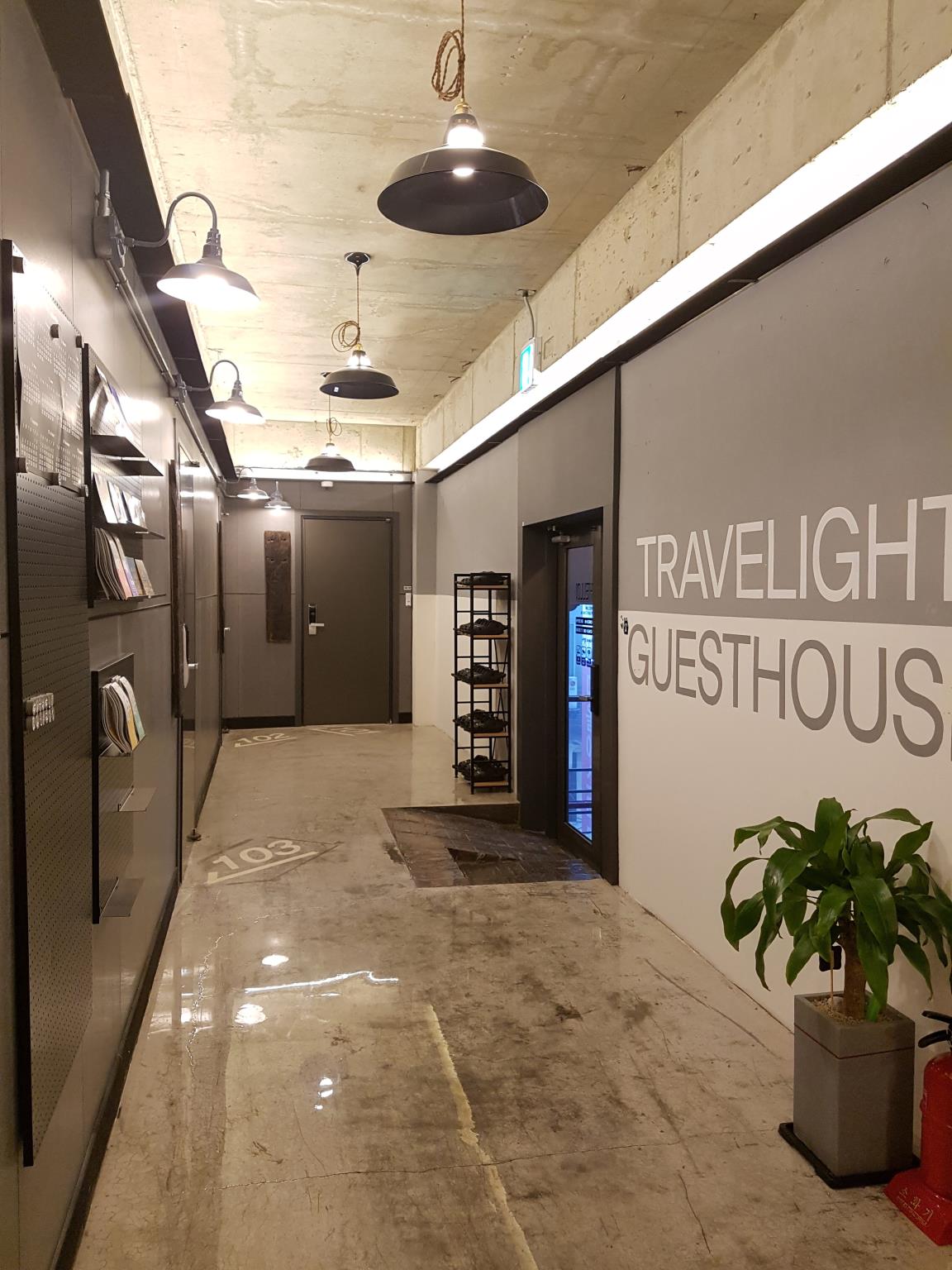 Travelight Hostel