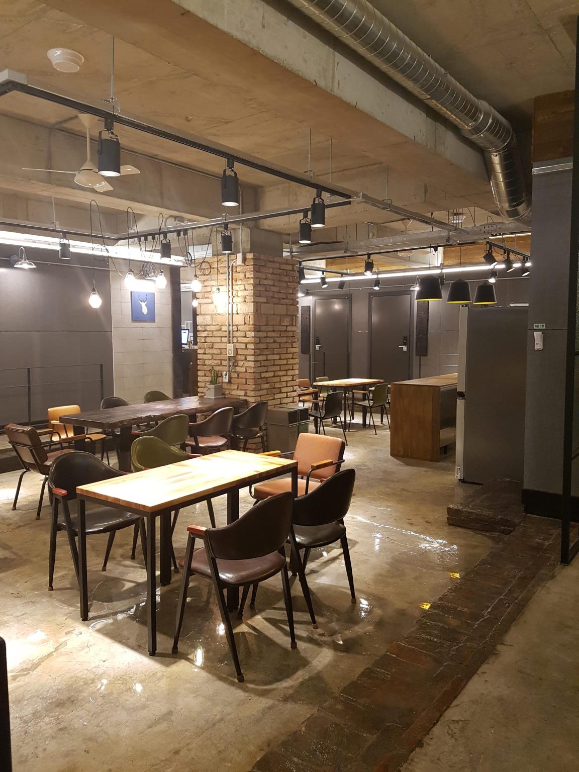 Travelight Hostel