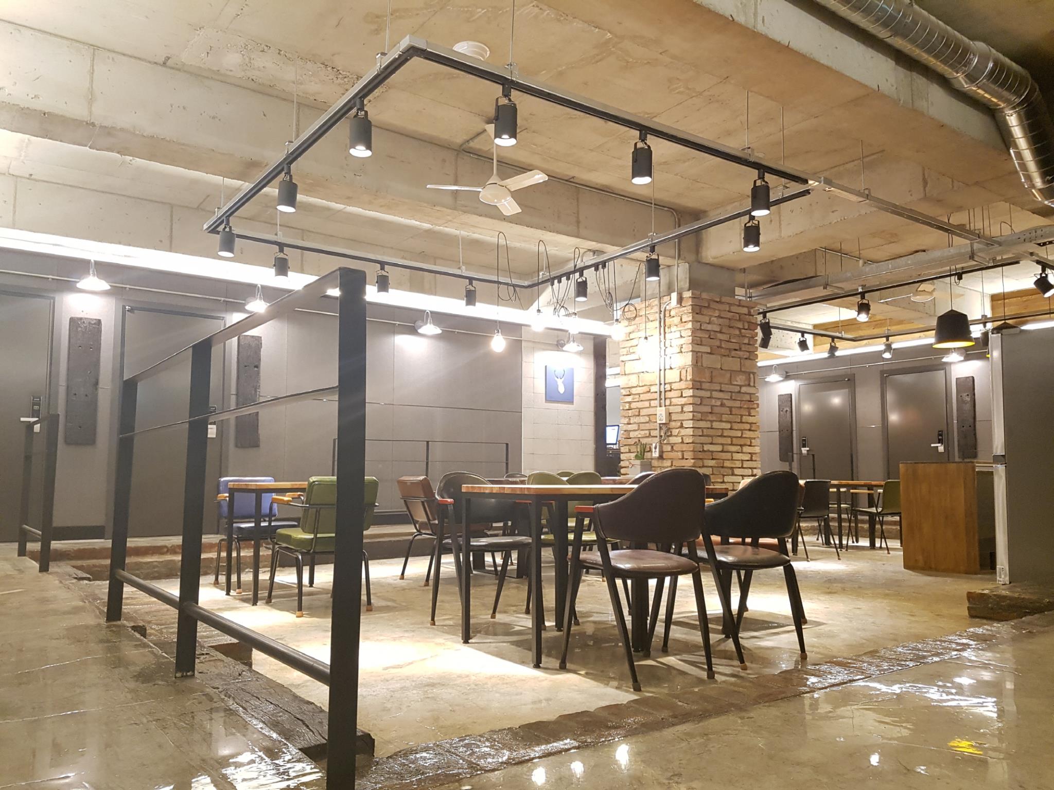Travelight Hostel