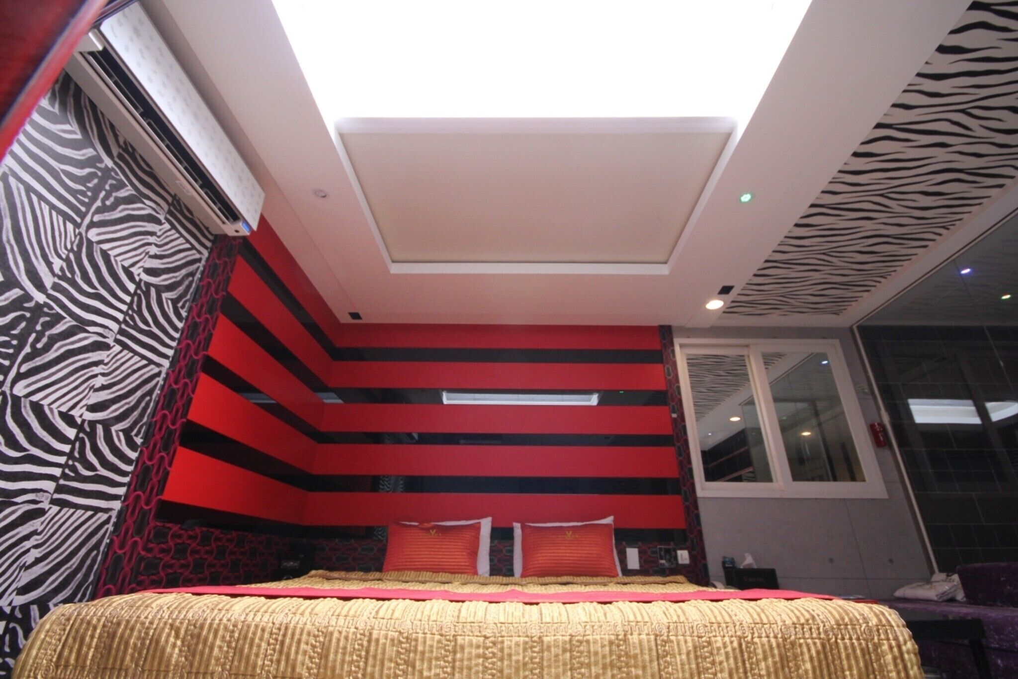 Changwon Myeongseodong Hotel V