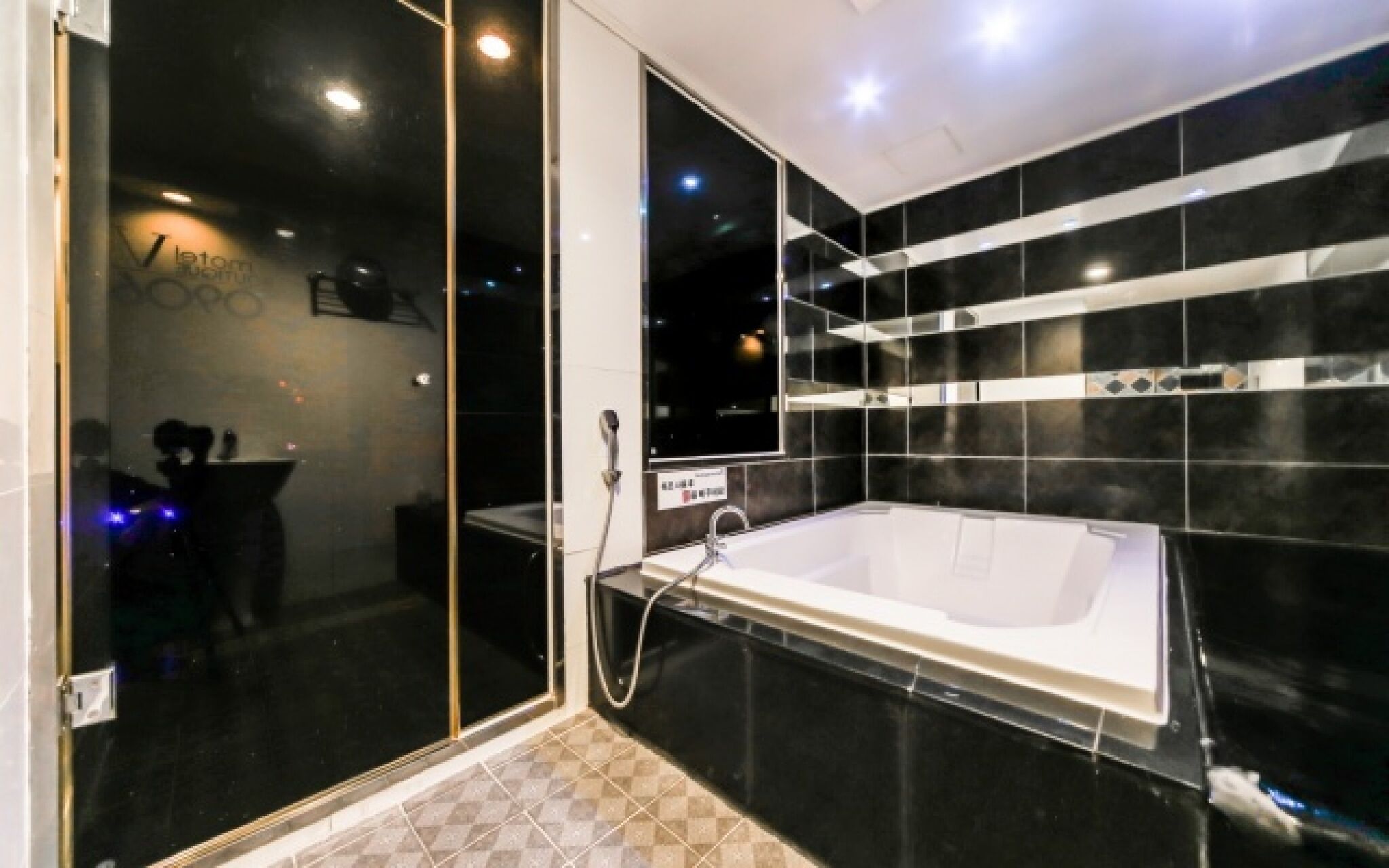 Changwon Myeongseodong Hotel V