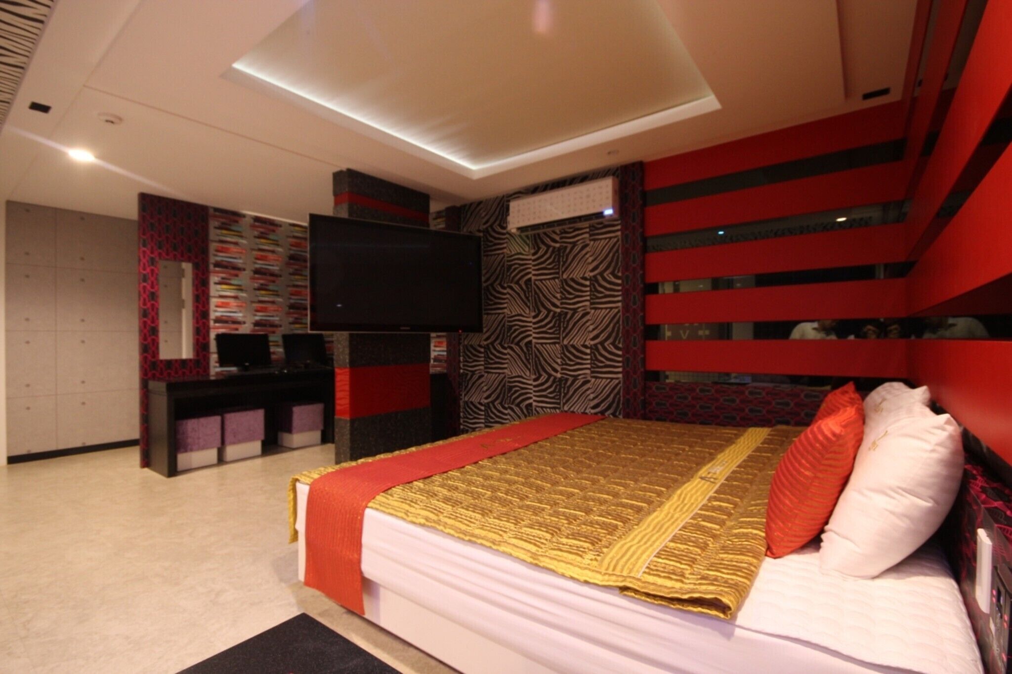 Changwon Myeongseodong Hotel V