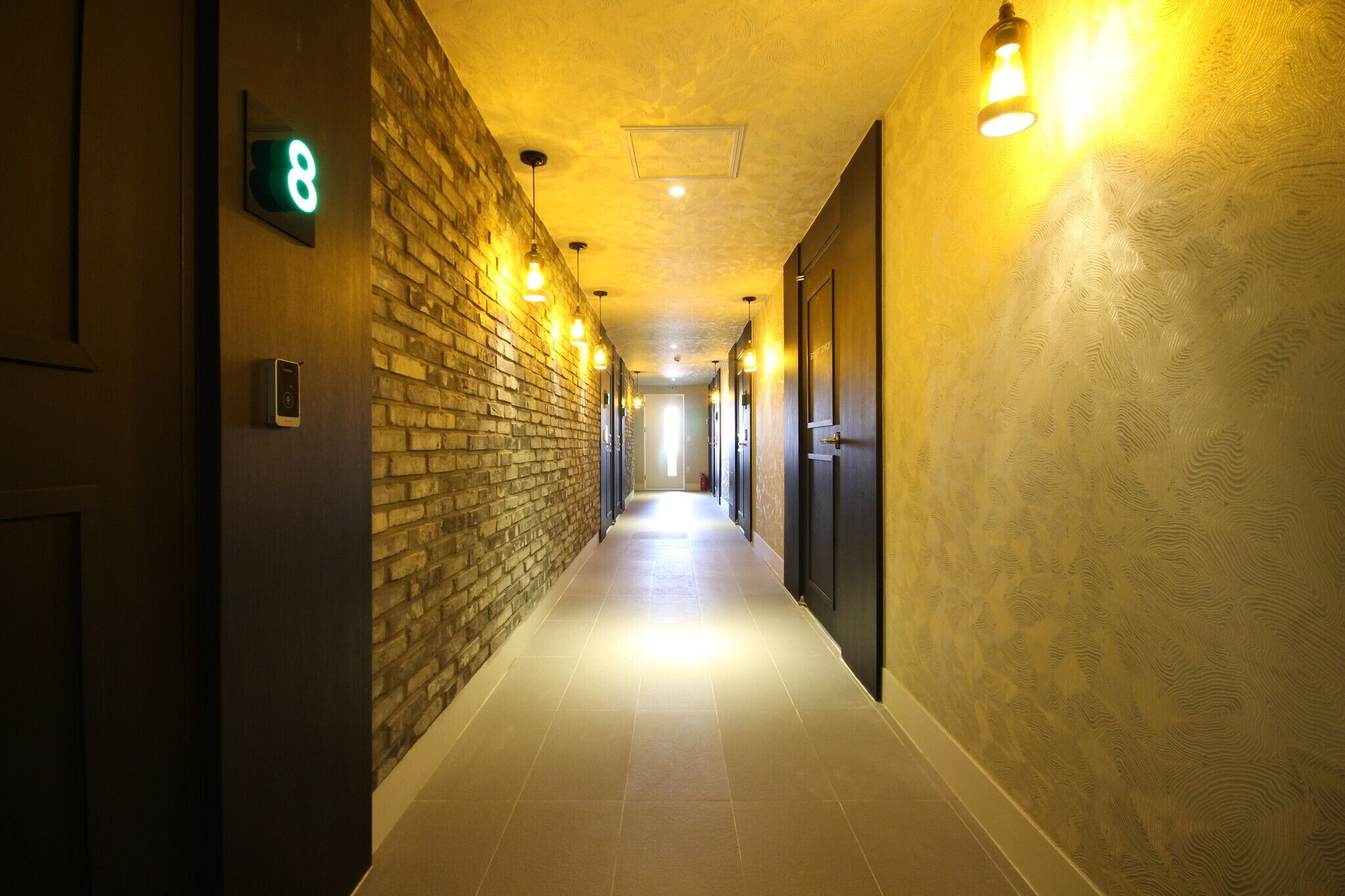 Changwon Sangnam-Dong Charlie's