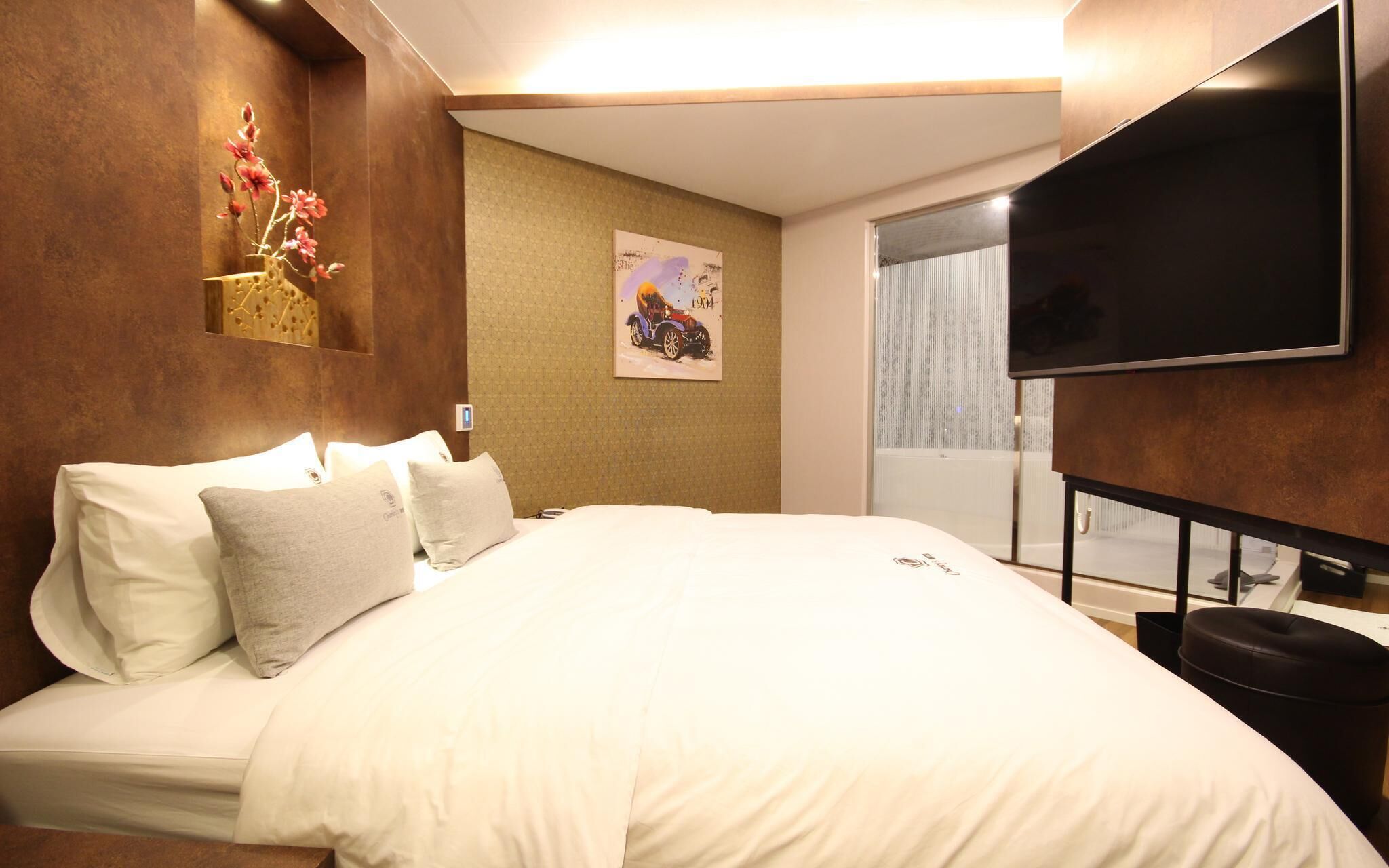Changwon Sangnam-Dong Charlie's