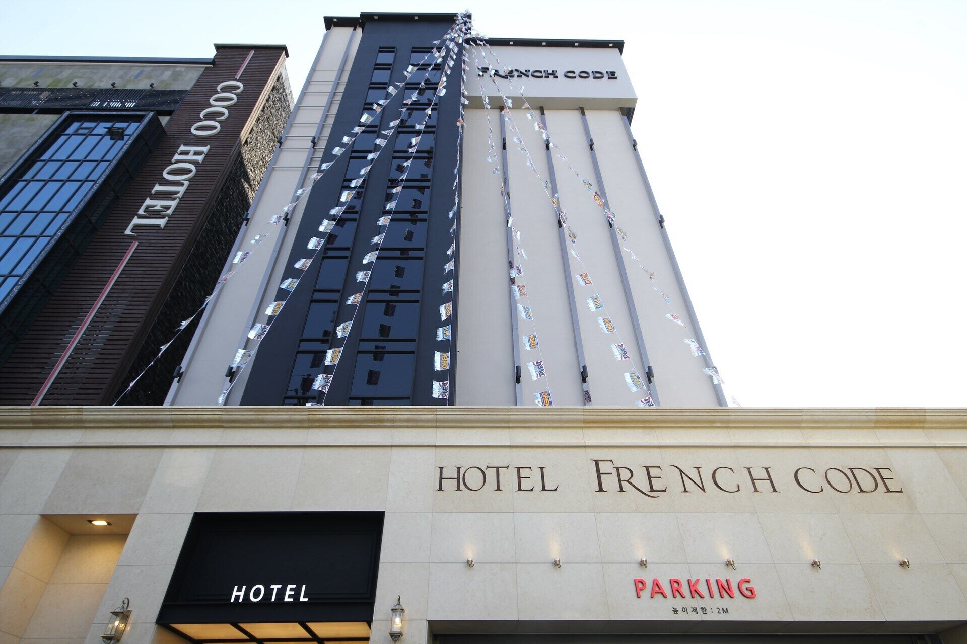 French Code Hotel