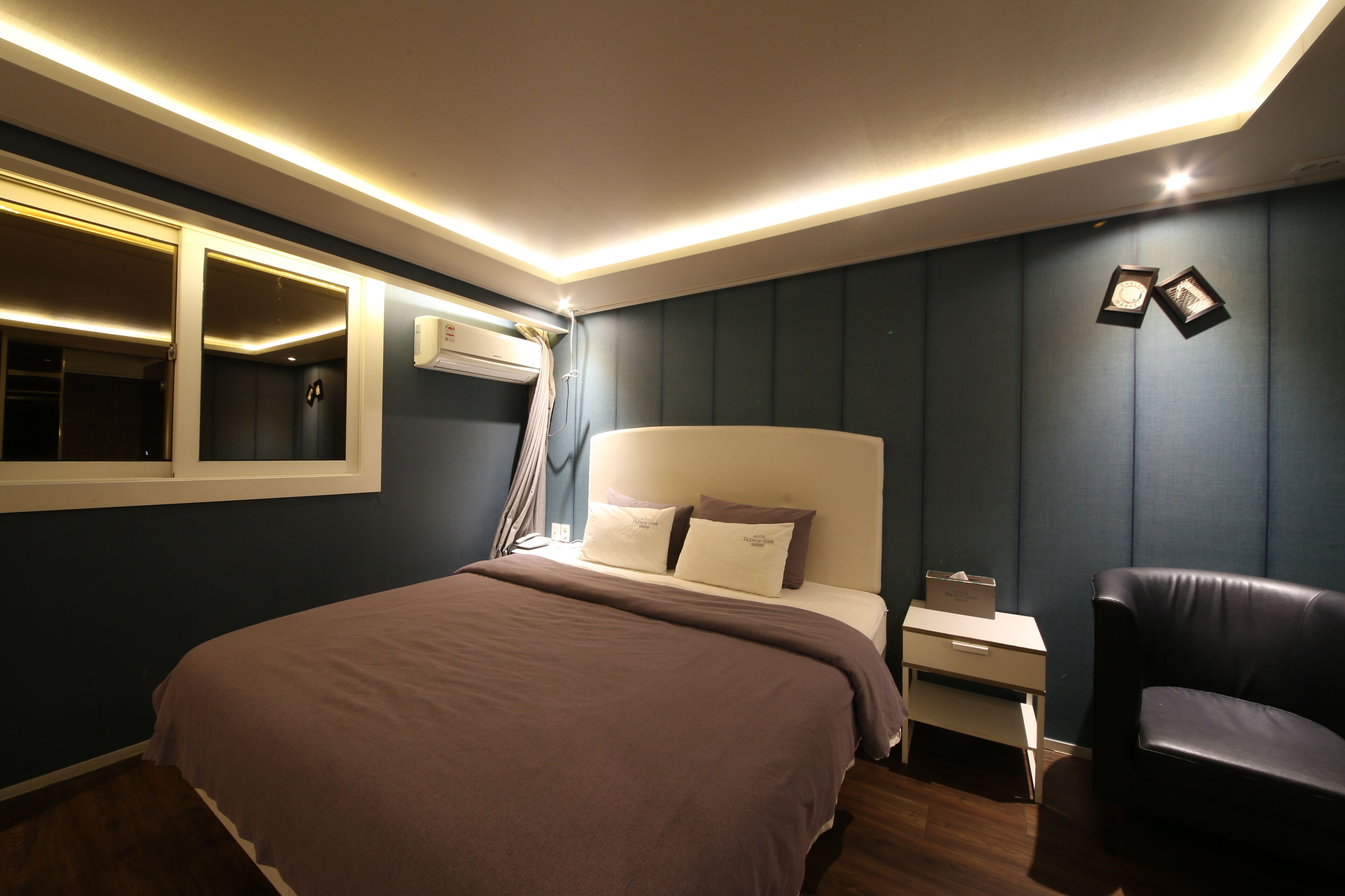 French Code Hotel