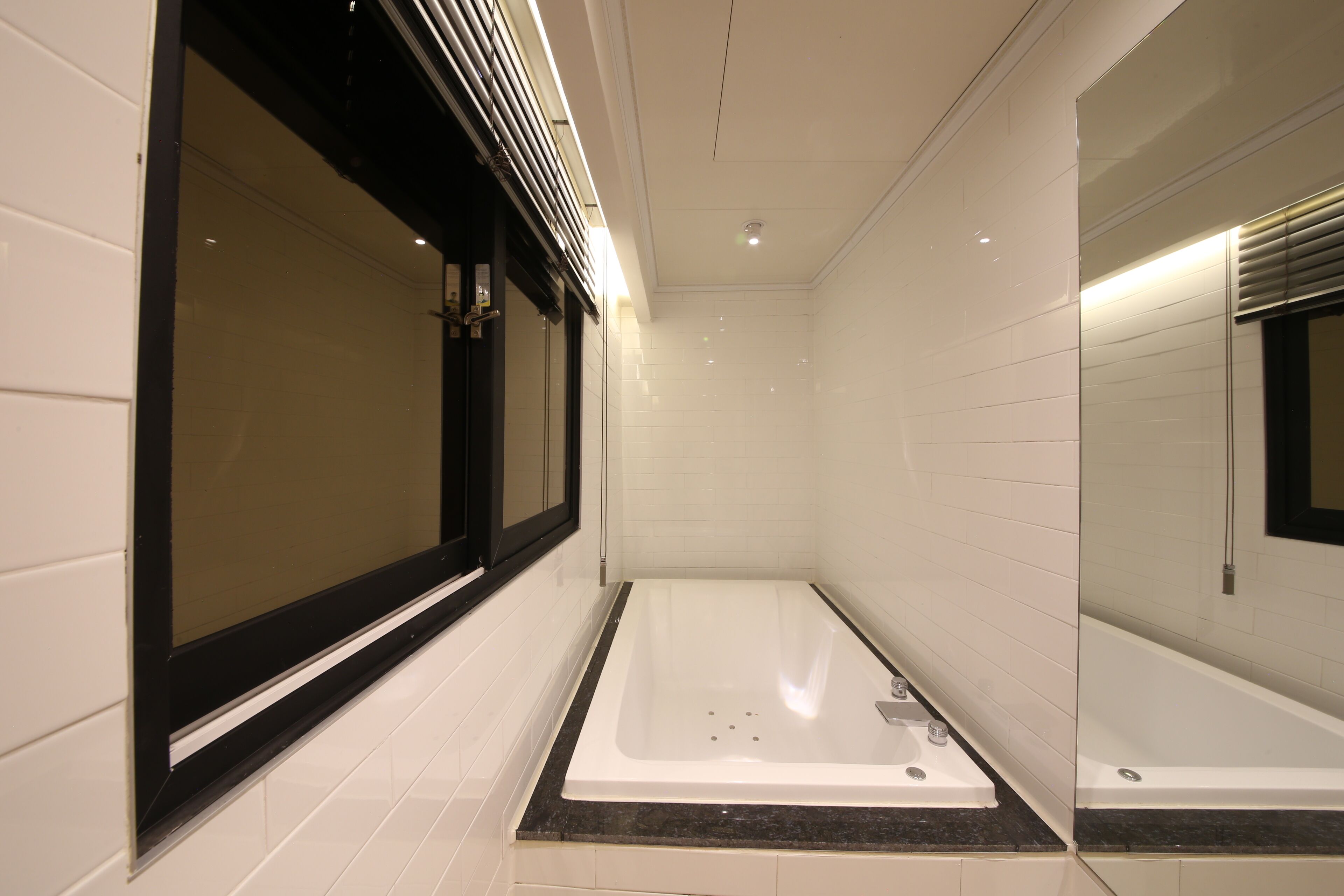 French Code Hotel