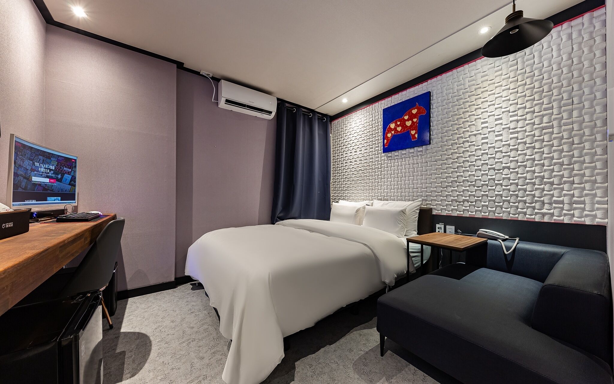 Cheonan Hotel Check-in