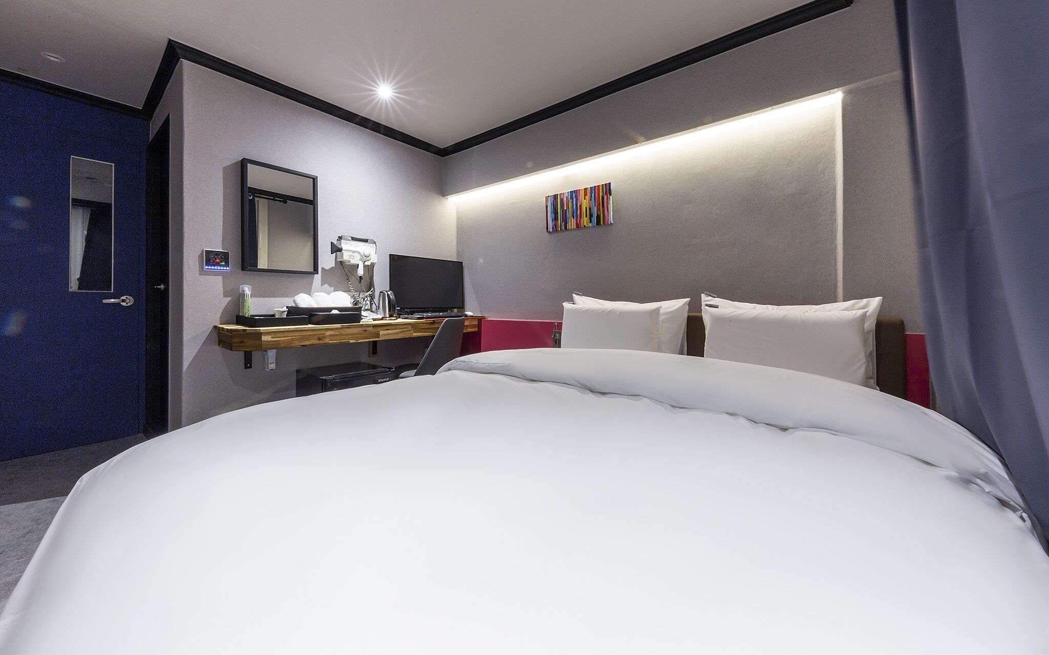 Cheonan Hotel Check-in