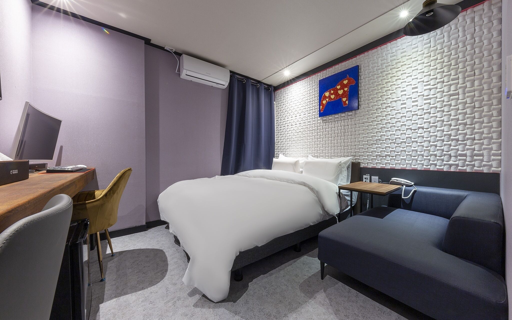 Cheonan Hotel Check-in