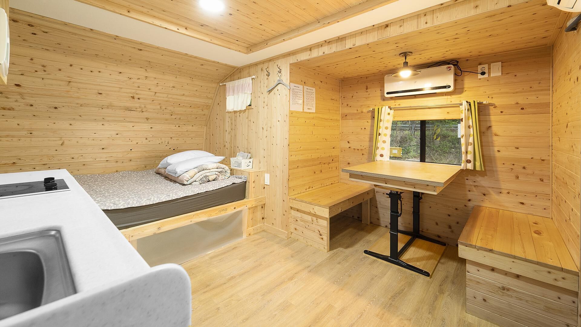 Chuncheon Jayooinui Spacaravan