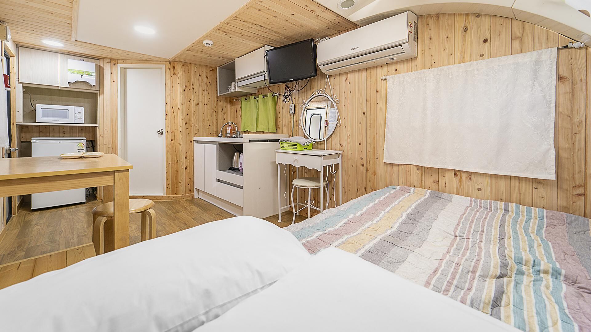 Chuncheon Jayooinui Spacaravan