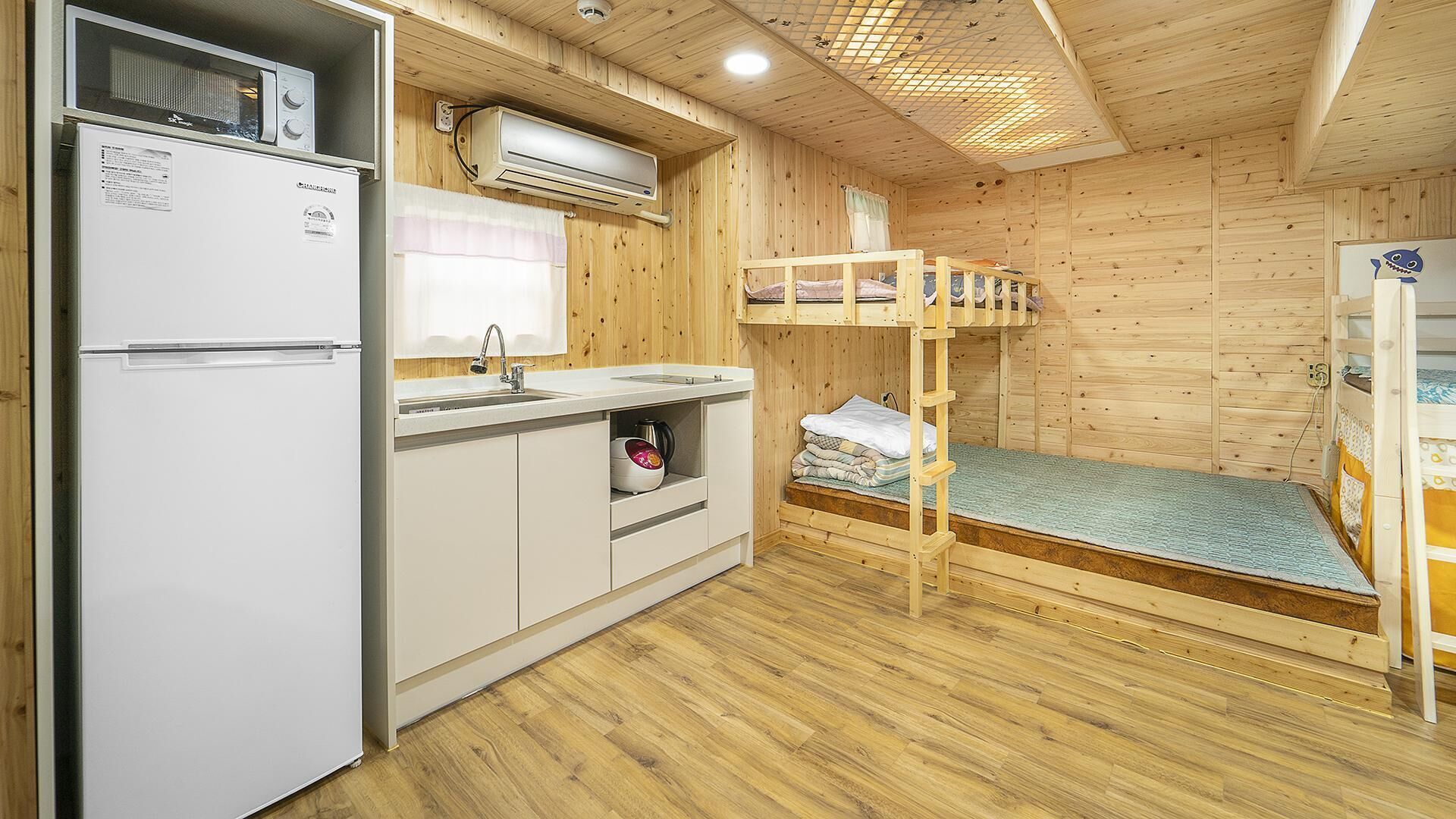 Chuncheon Jayooinui Spacaravan