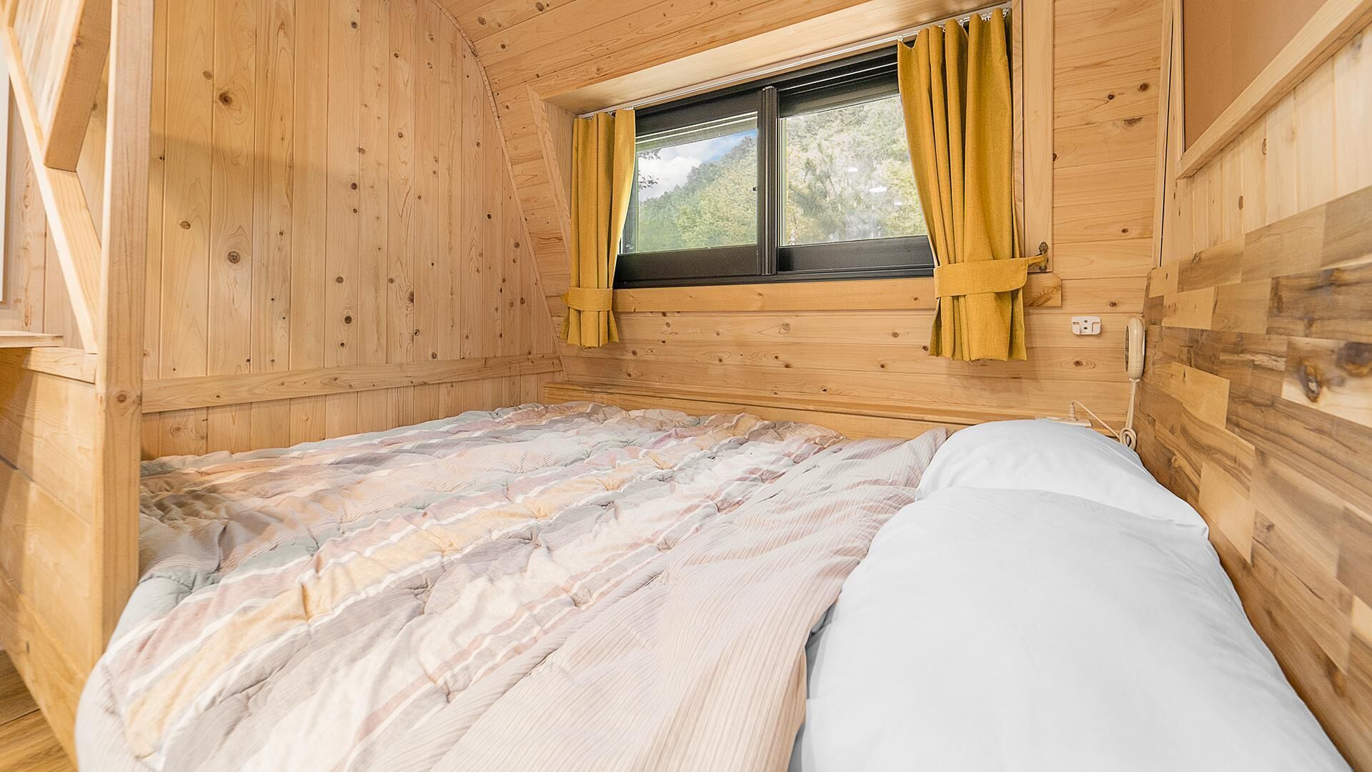 Chuncheon Jayooinui Spacaravan