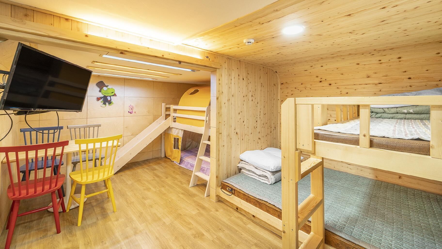 Chuncheon Jayooinui Spacaravan