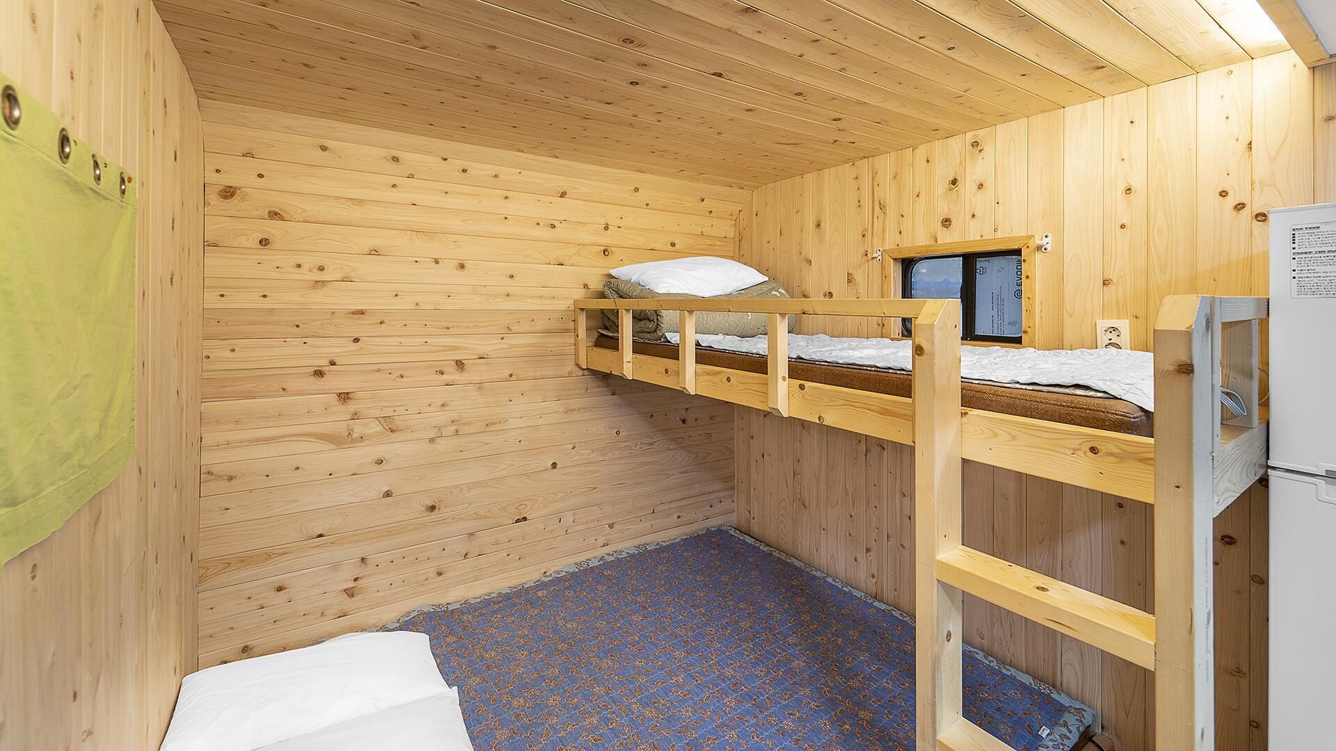 Chuncheon Jayooinui Spacaravan