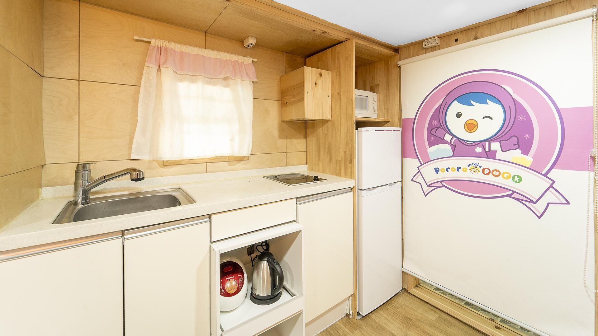 Chuncheon Jayooinui Spacaravan