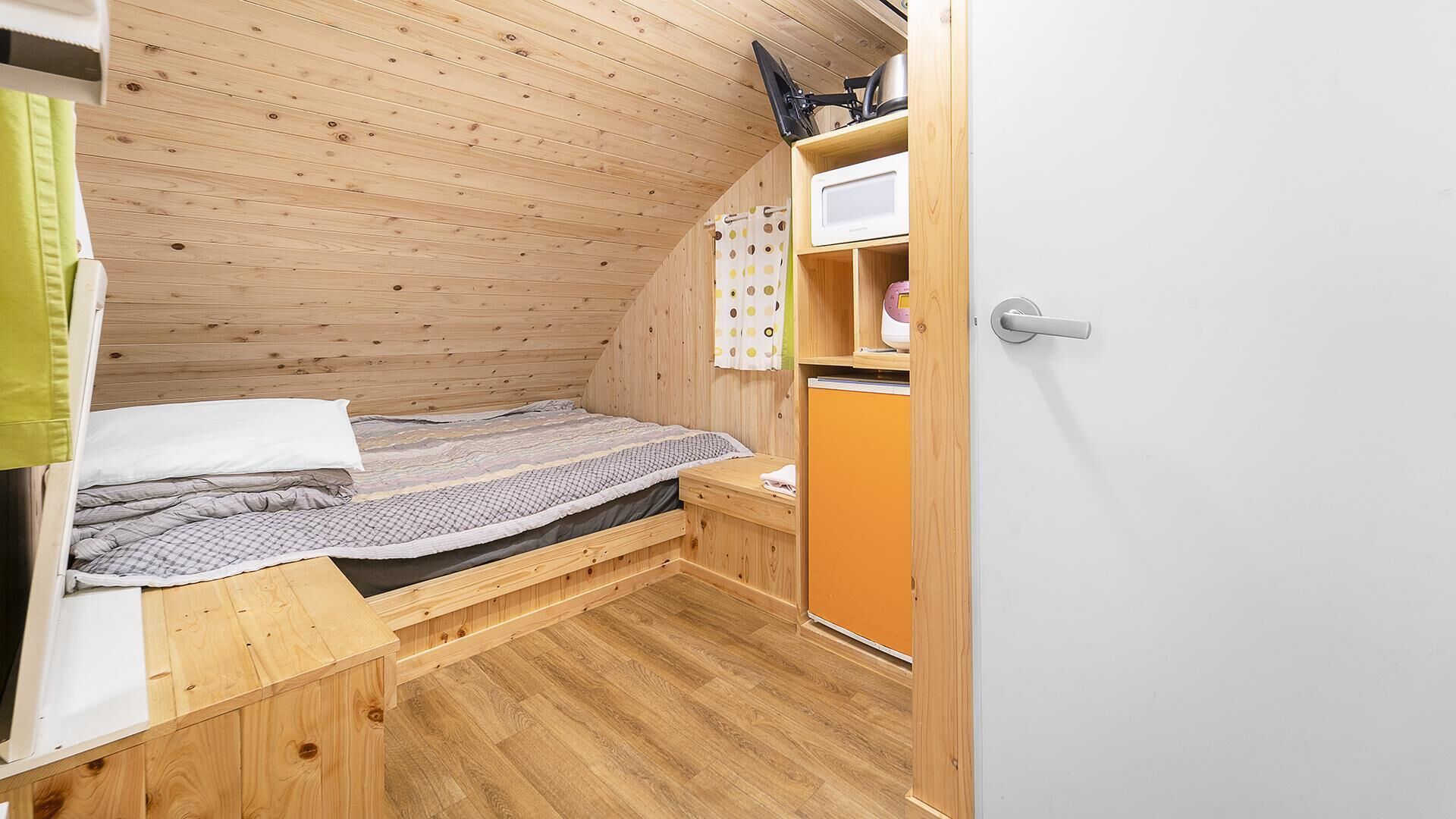 Chuncheon Jayooinui Spacaravan