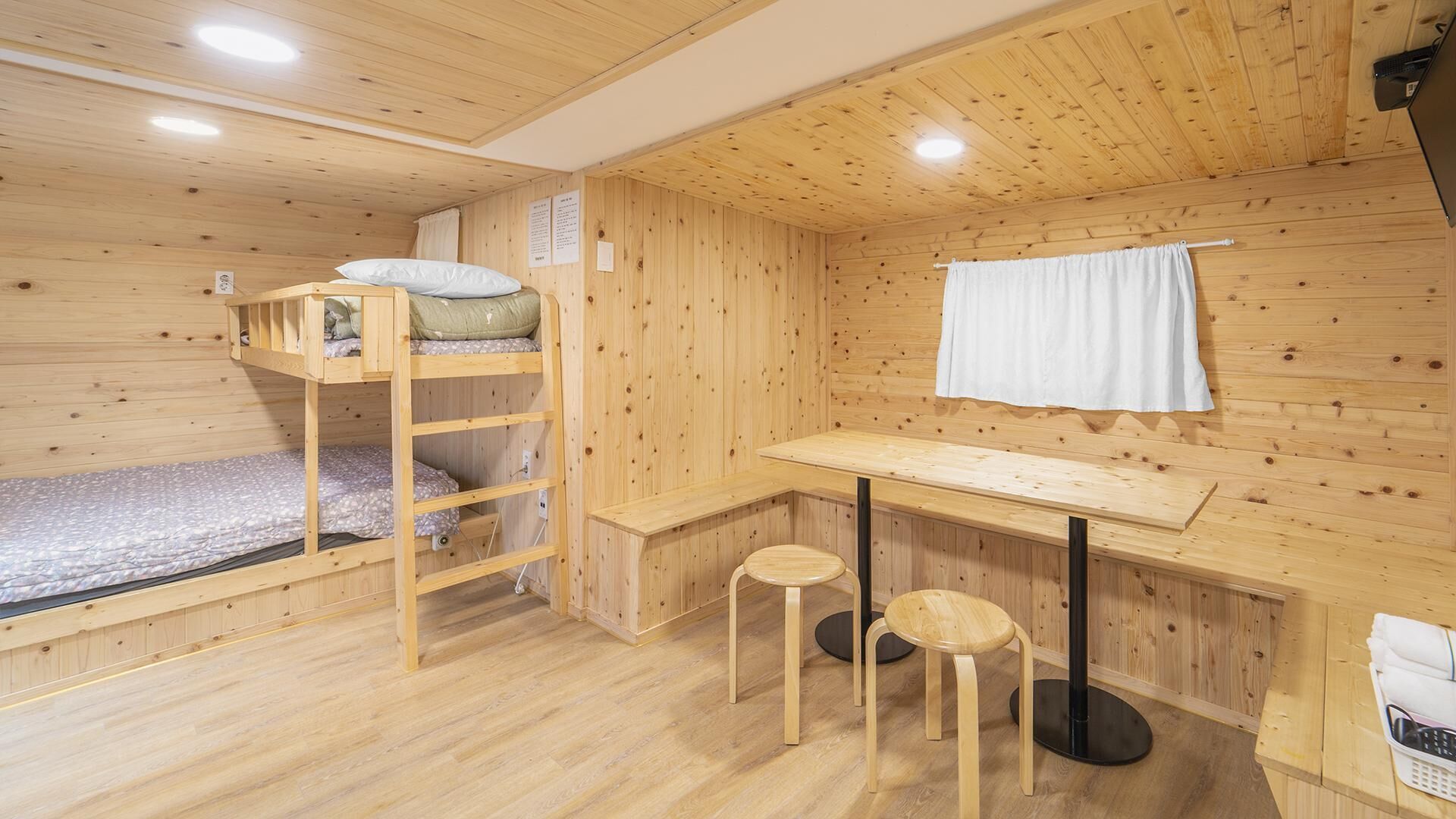 Chuncheon Jayooinui Spacaravan