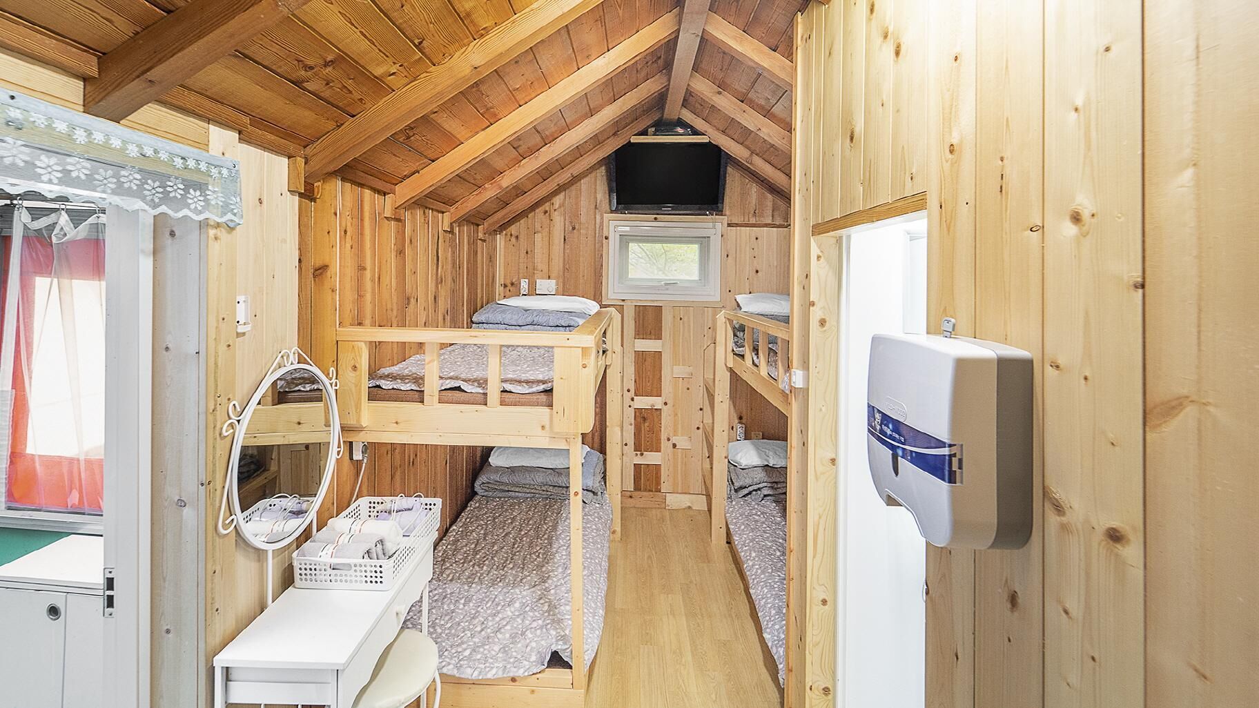 Chuncheon Jayooinui Spacaravan