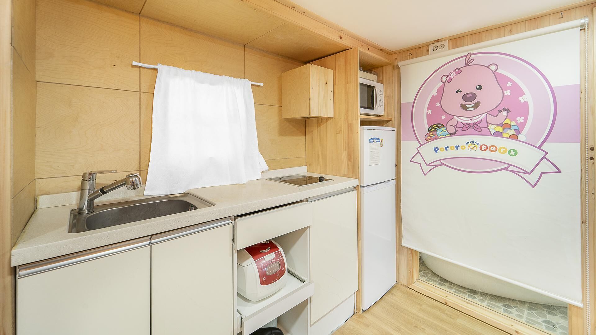 Chuncheon Jayooinui Spacaravan