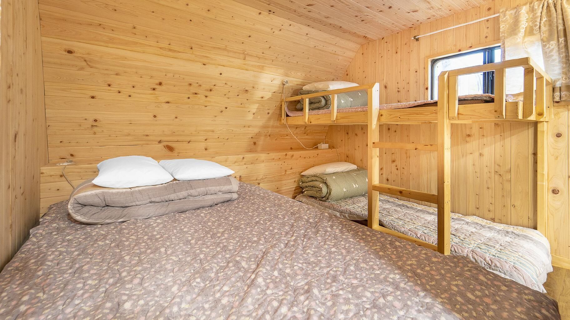 Chuncheon Jayooinui Spacaravan