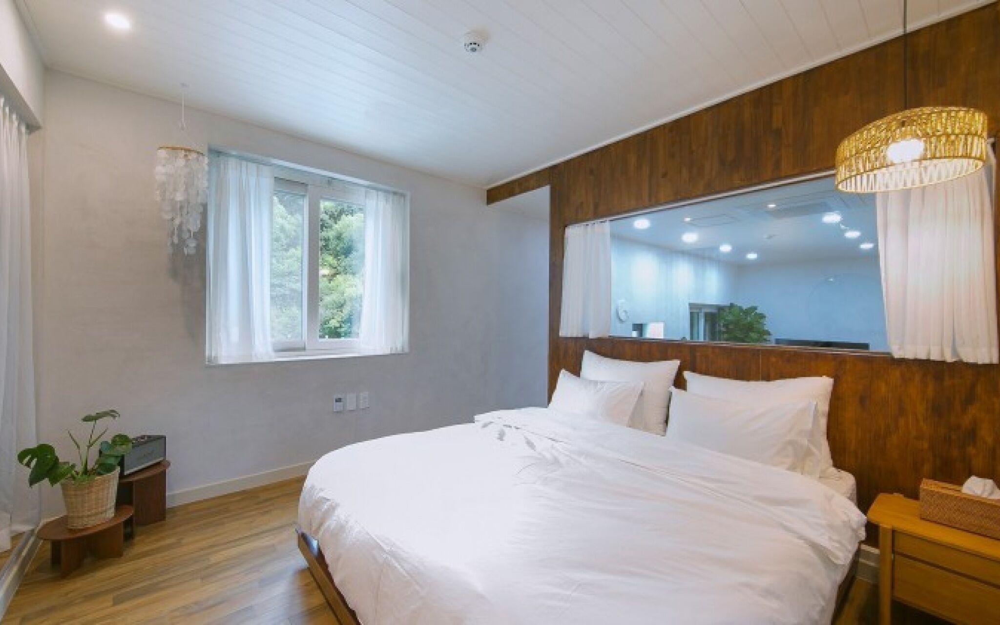 Chuncheon Sampogil Pool Villa