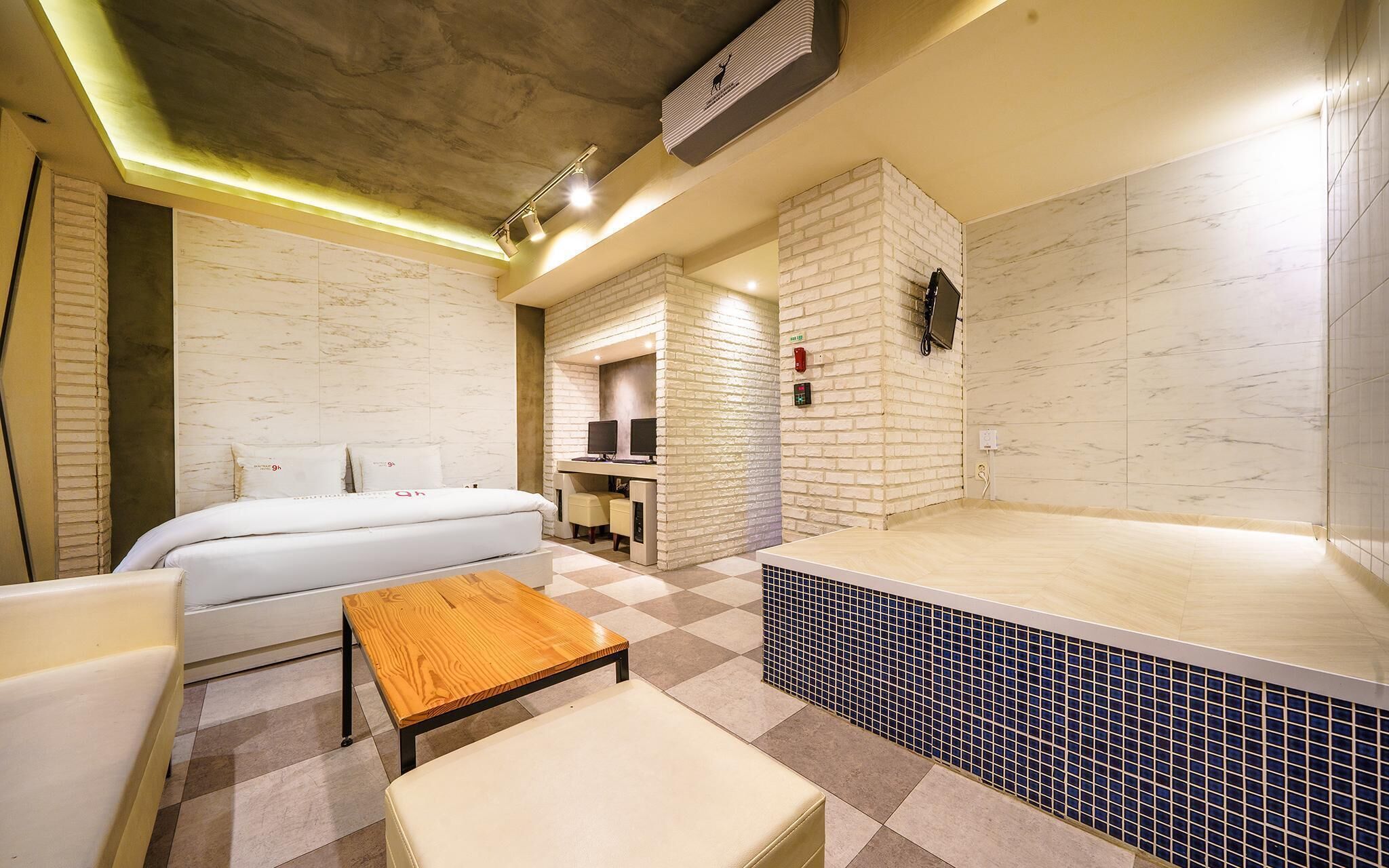 Daegu Daemyeongdong 9H