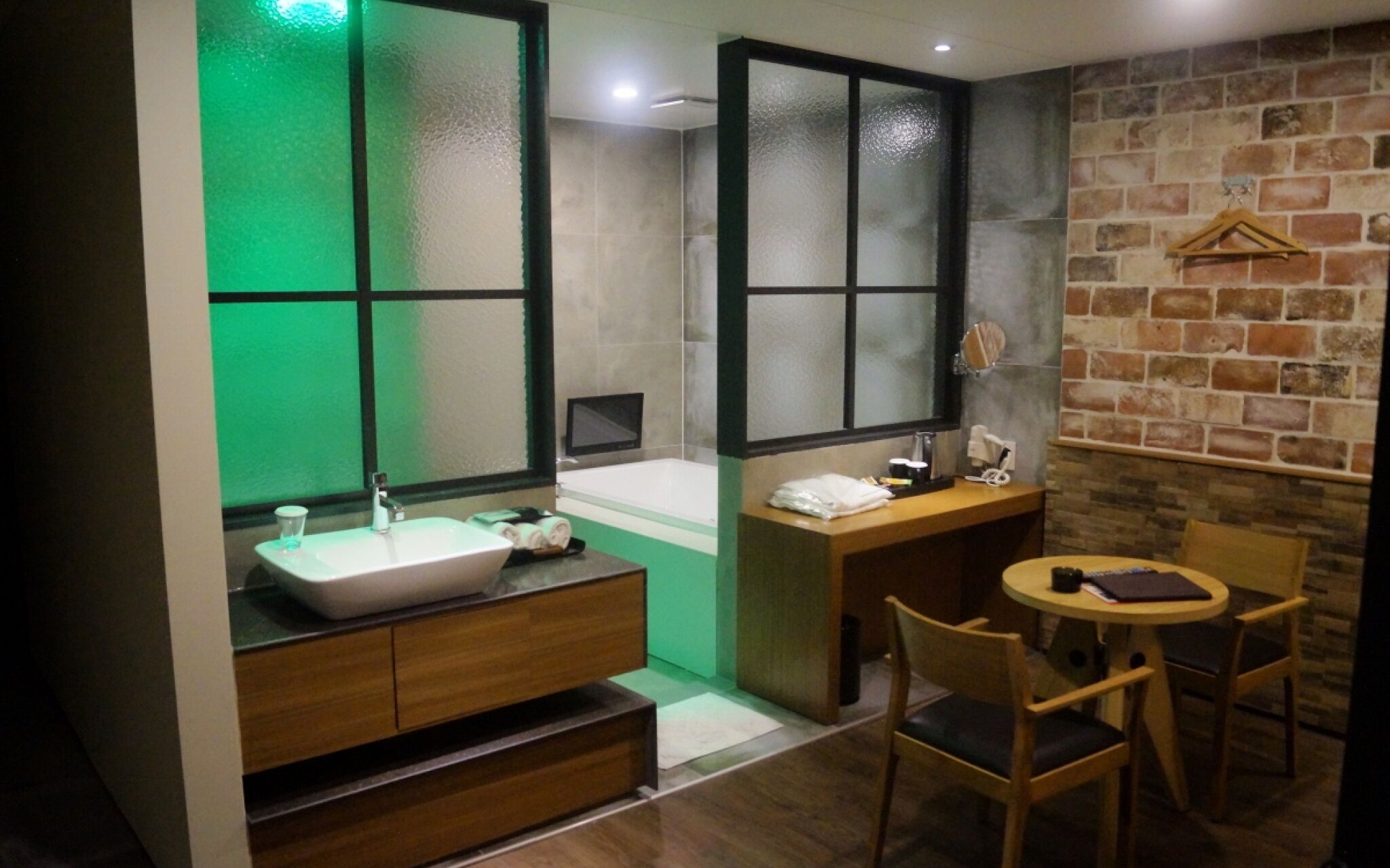 Gimhae Eobangdong Arietty Hotel A
