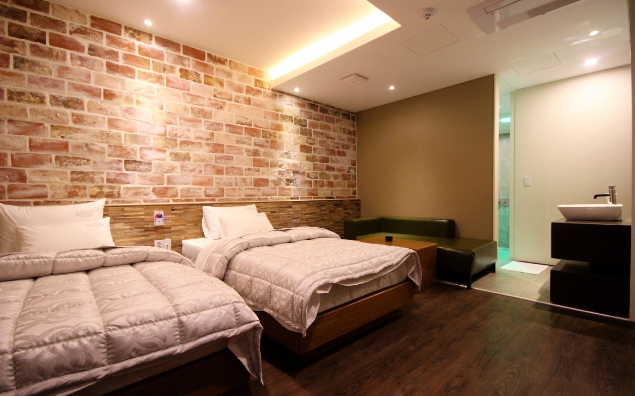 Gimhae Eobangdong Arietty Hotel A