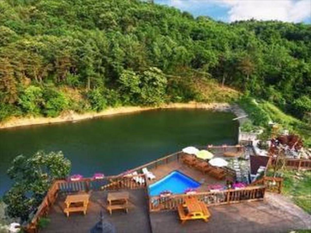 Attimua Guesthouse & Pension